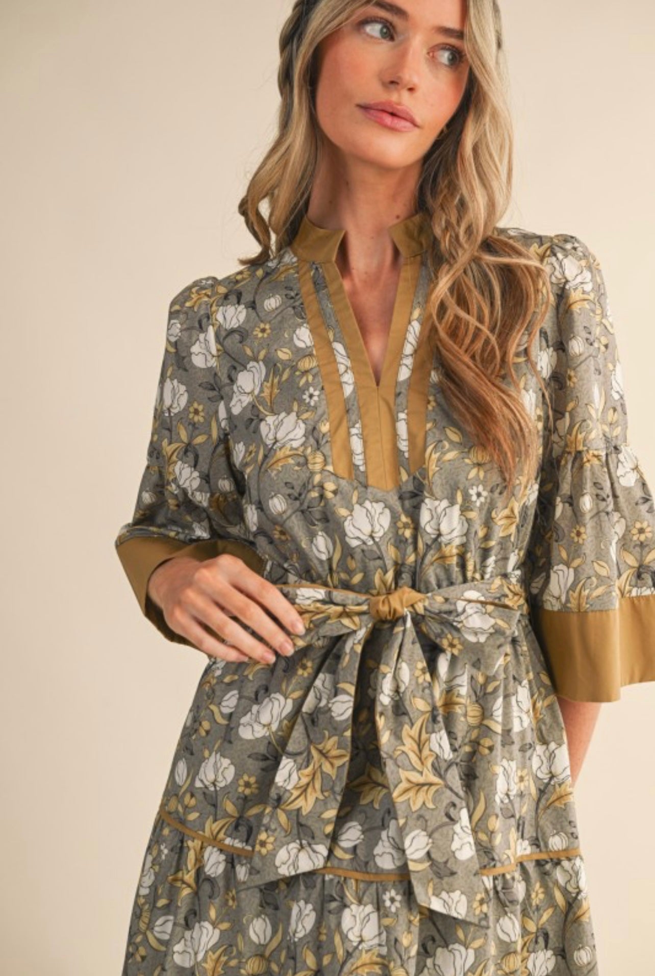 Floral print belted dress