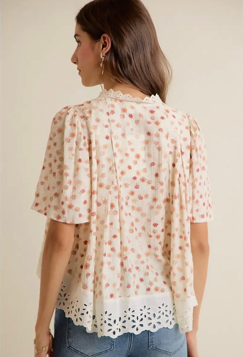 Floral print flutter sleeve blouse