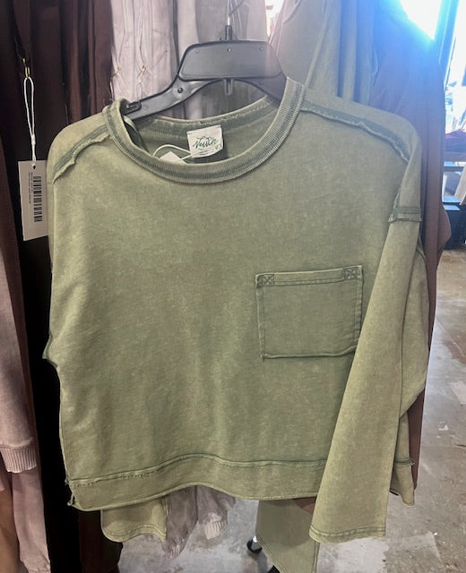 Cropped sage top