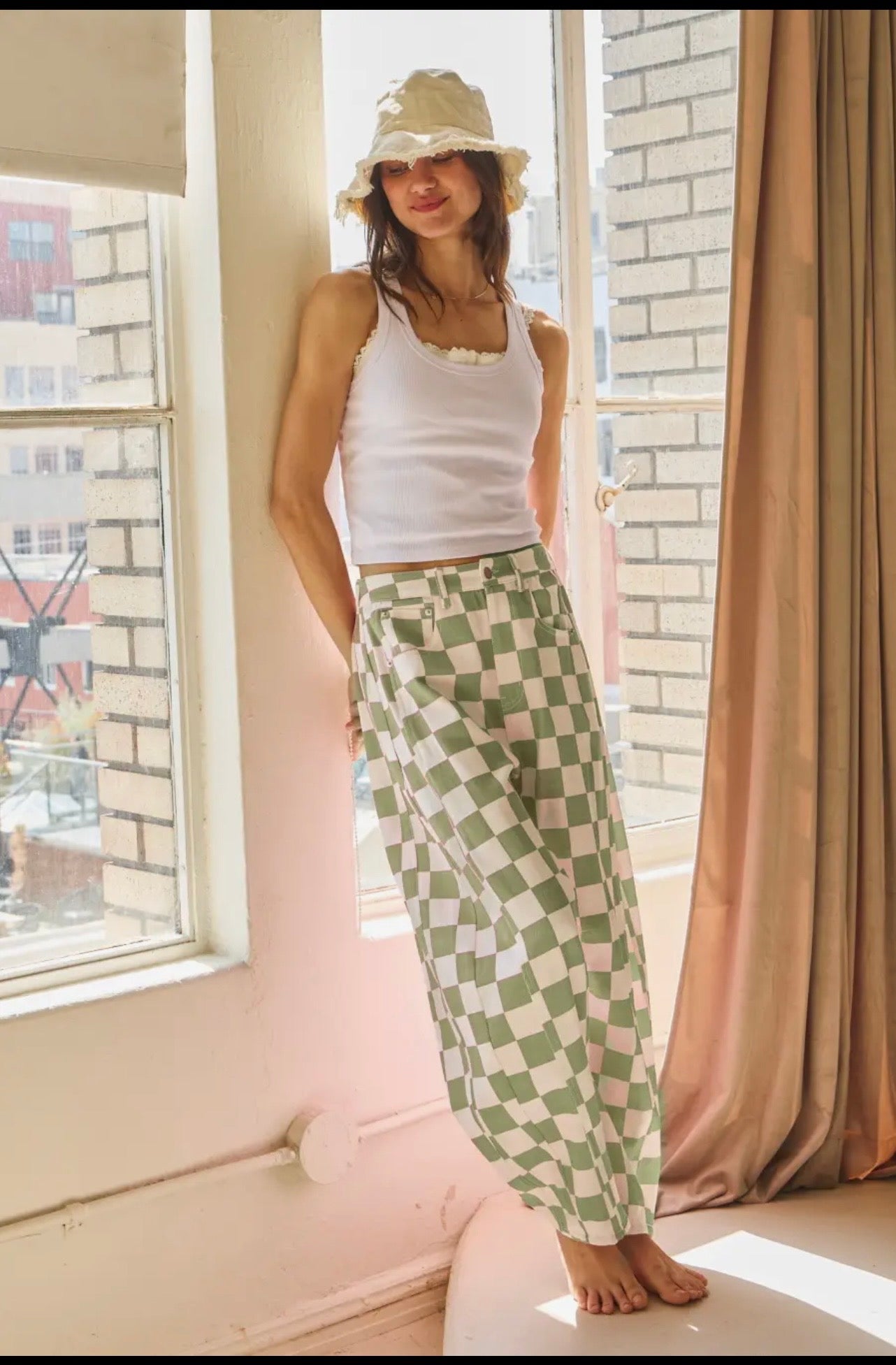 Checkered printed barrel pants