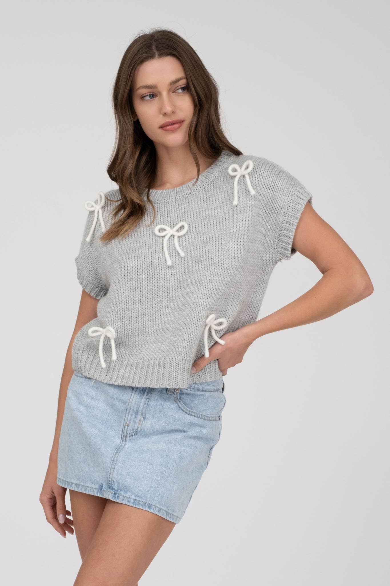 BOW DETAIL SHORT SLEEVE KNIT PULLOVER