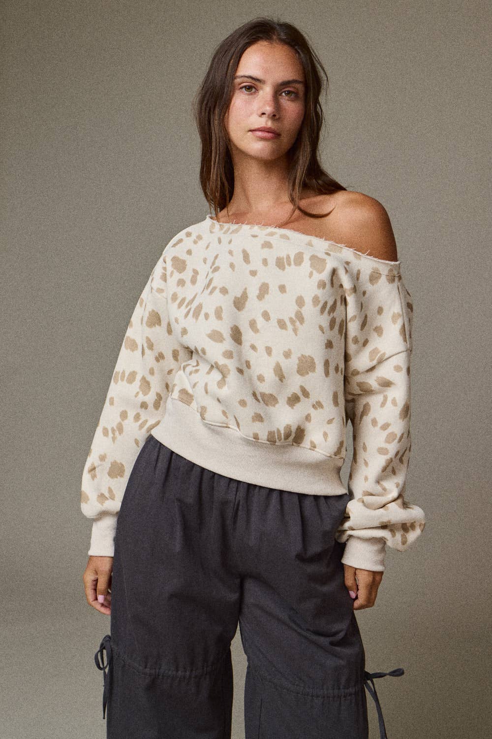 PT17835-3-ANIMAL PRINT BOAT NECK LS TOP