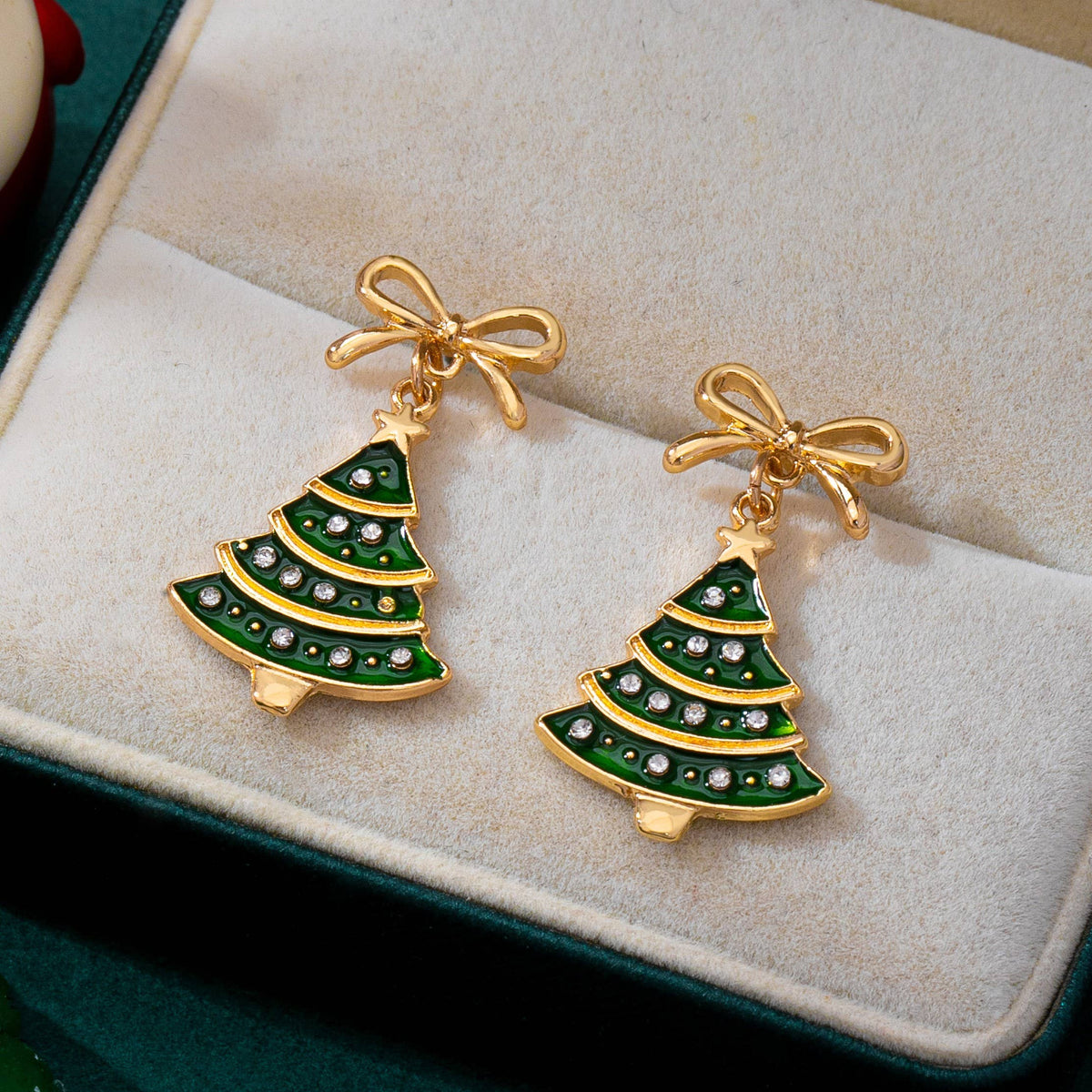 JOSSLYN by wall to wall - Christmas Tree & Bow Dangle Earrings | 80E62433