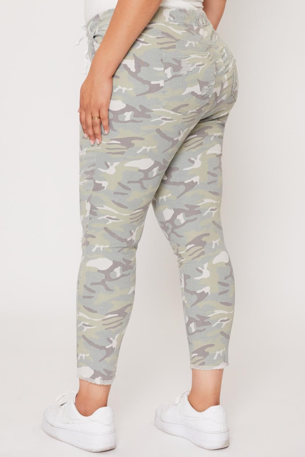 Plus Size High Rise Ankle Jogger-XP961121