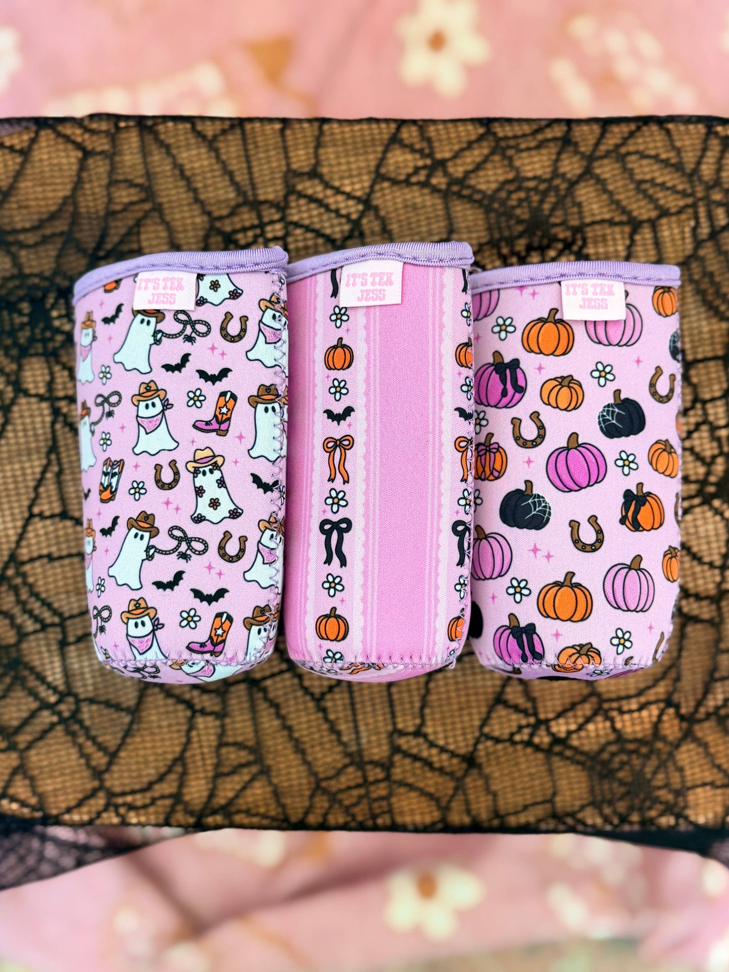 It's Tex Jess - Slim Can Sleeve-Cute Pumpkin Stripe