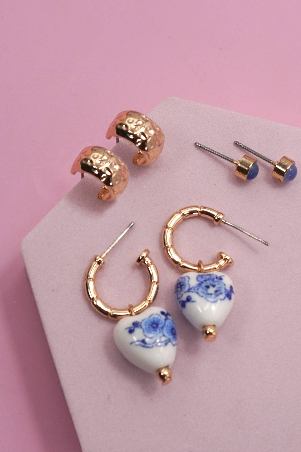 BLUE CERAMIC PORCELAIN TRIO HUGGIE HOOP EARRINGS | 80E6524