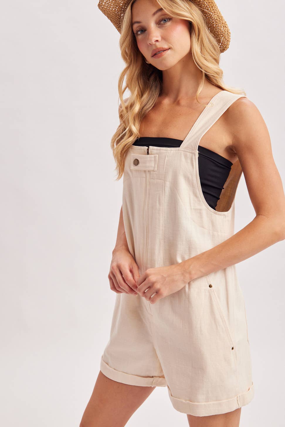 ZIPPER FRONT SNAP BUTTON SQUARE NECK SHORTALLS