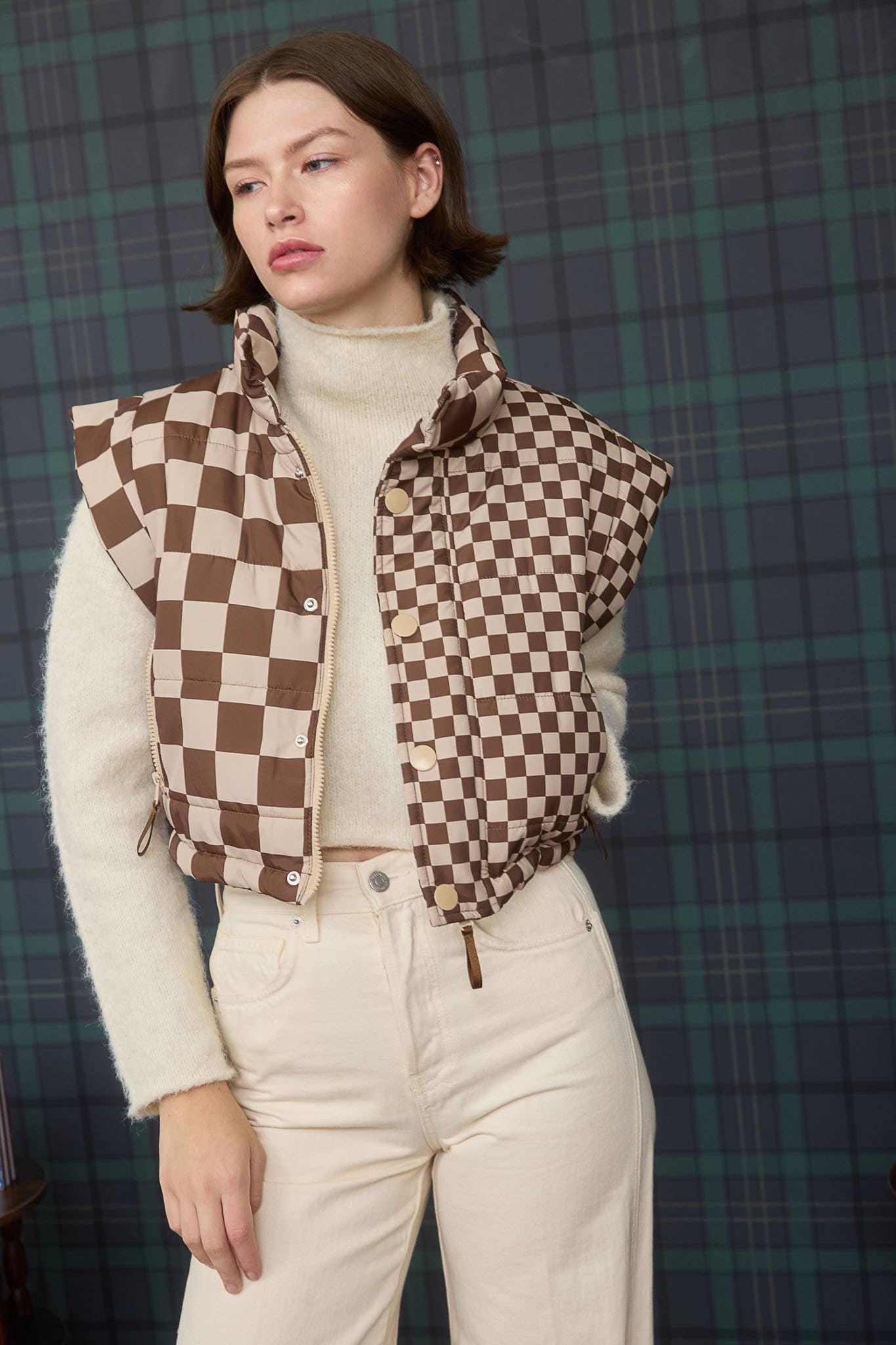 CHECKERED CROPPED PUFFER VEST