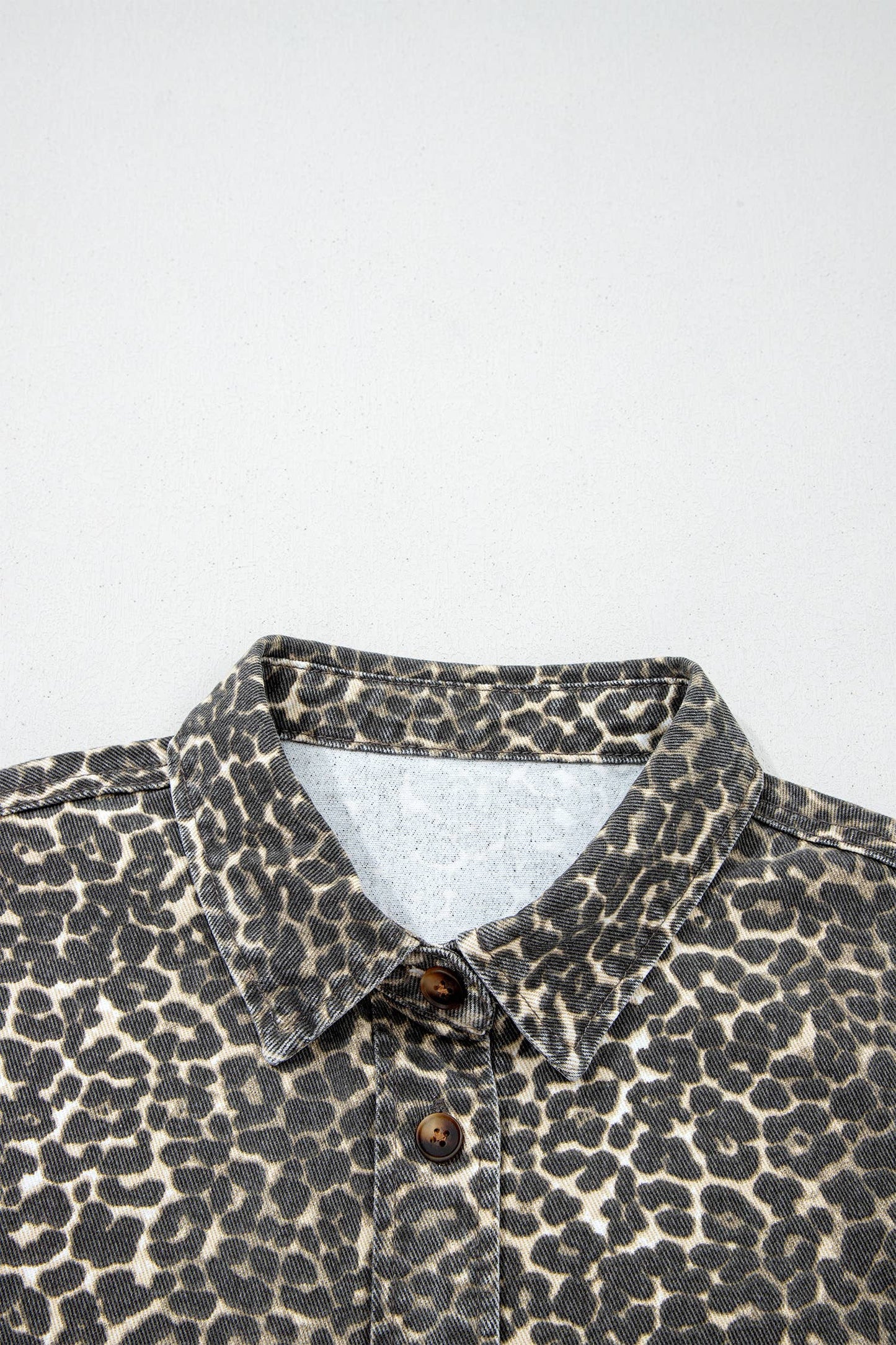 PRETTY BASH - PRETTY BASH Leopard Denim Short Sleeve Button Cropped Shirt