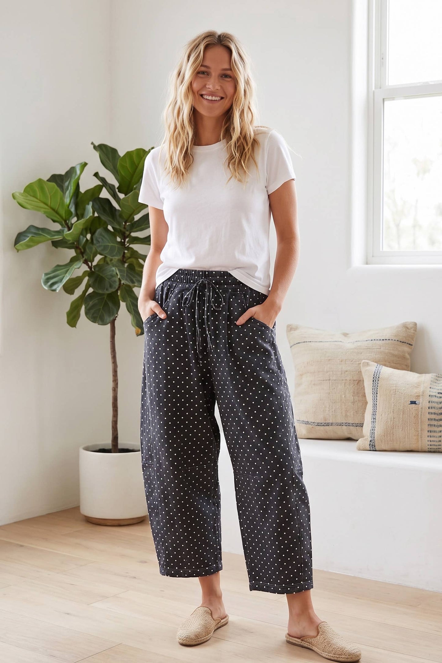 Sewn and Seen - Oversized Mineral Washed Scuba Barrel Lounge Pants: BLACKISH CHARCOAL / M