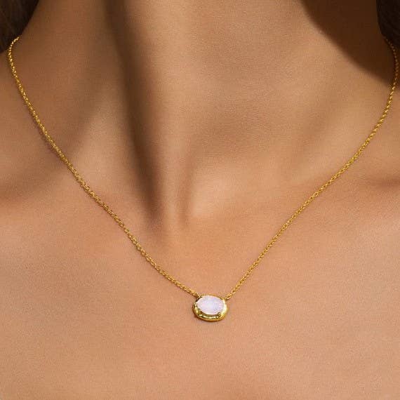 JOSSLYN by wall to wall - OVAL GEMSTONE CHARM PENDANT NECKLACE | 40NK9661