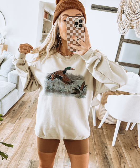 THE LATTIMORE CLAIM - Retro Duck Scene - Cream - Sweatshirts & T-Shirts