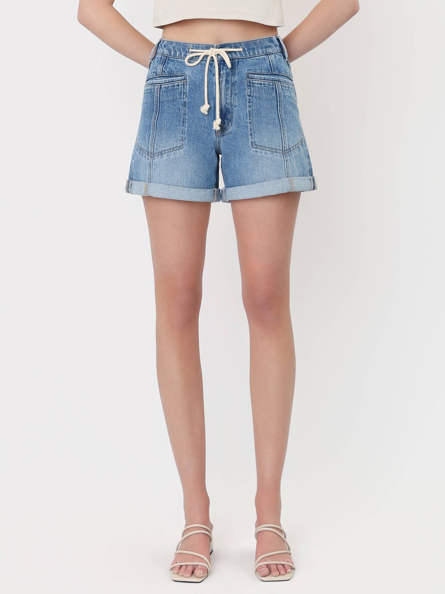 T7349N Denim DRAWSTRING CUFFED SHORTS