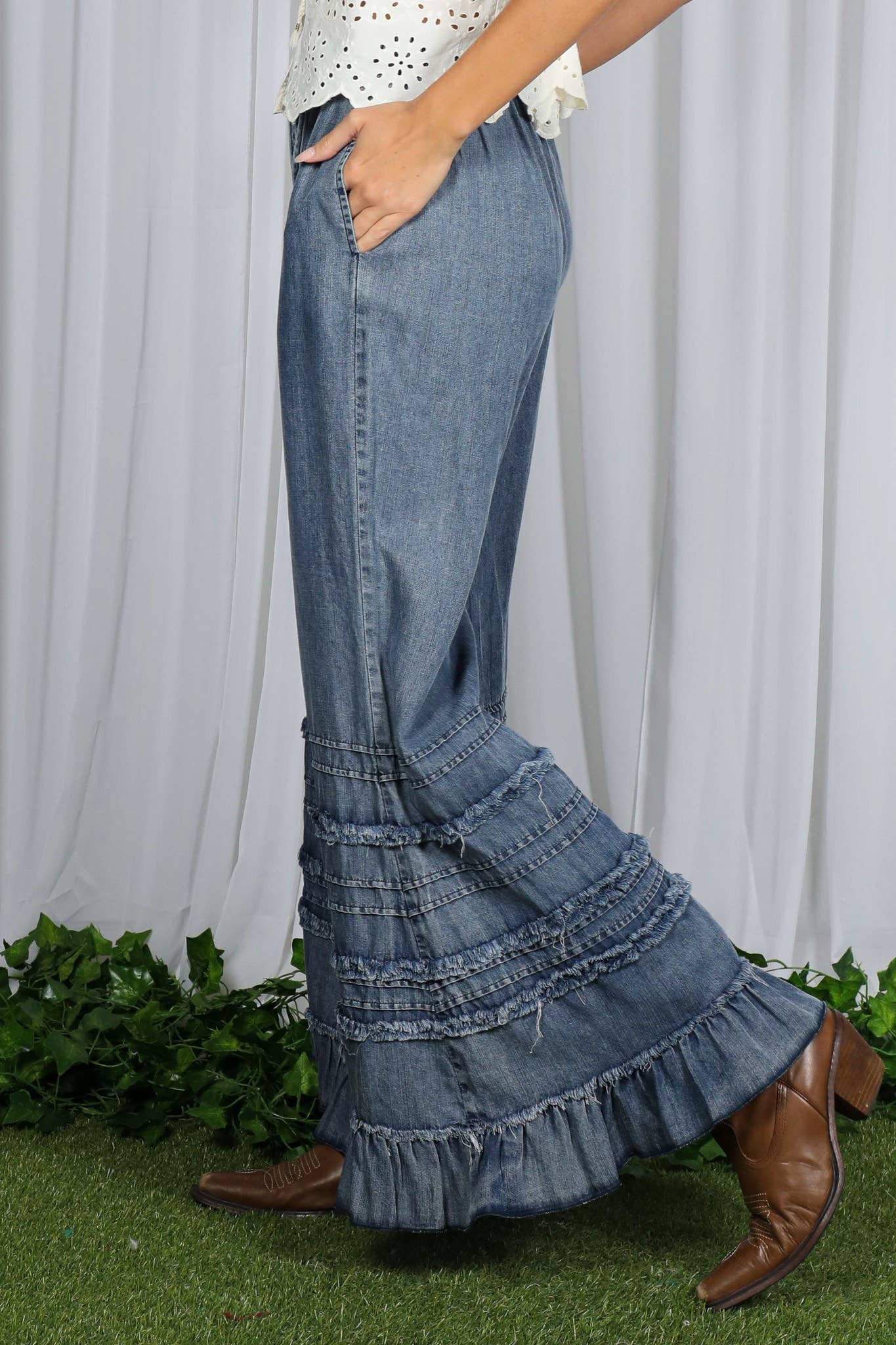 Flared Ruffle Hem Washed Chambray Crop Denim Pants VP83039