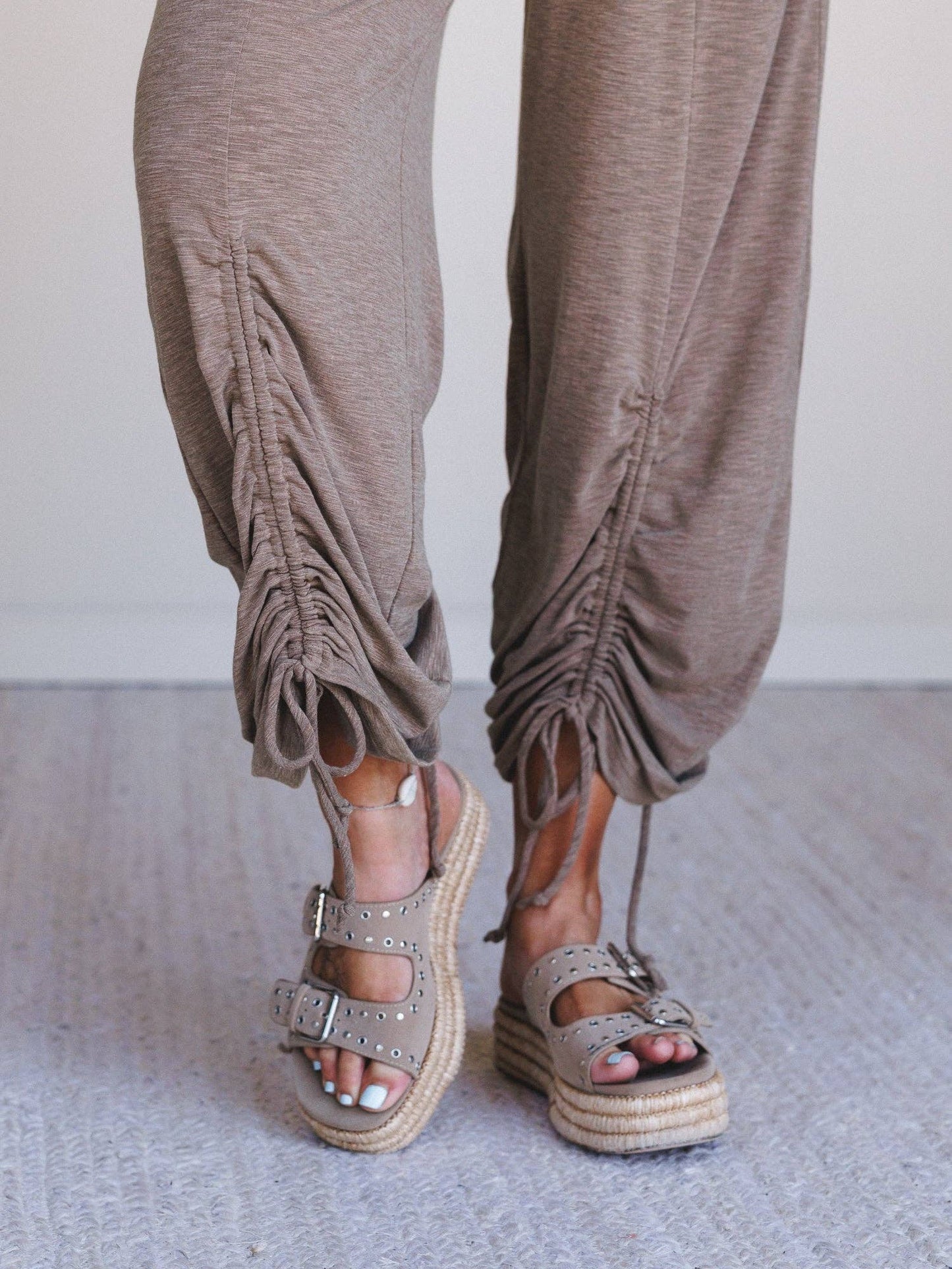 Solie Cinched Pants - Mocha