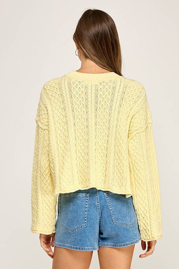 CROPPED CABLE KNIT PULLOVER