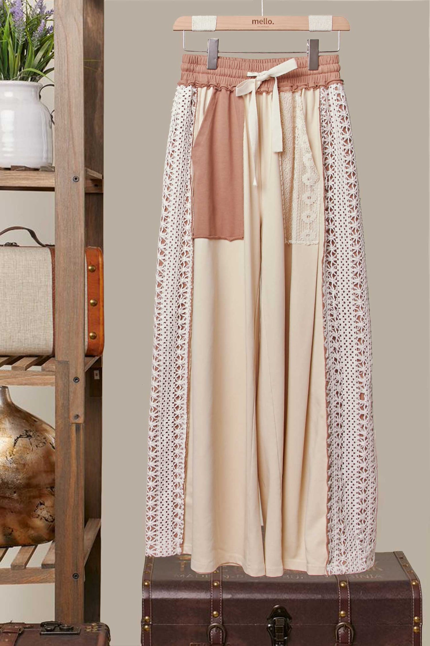 Mello. - Lace Accents Patchwork Maxi Pants