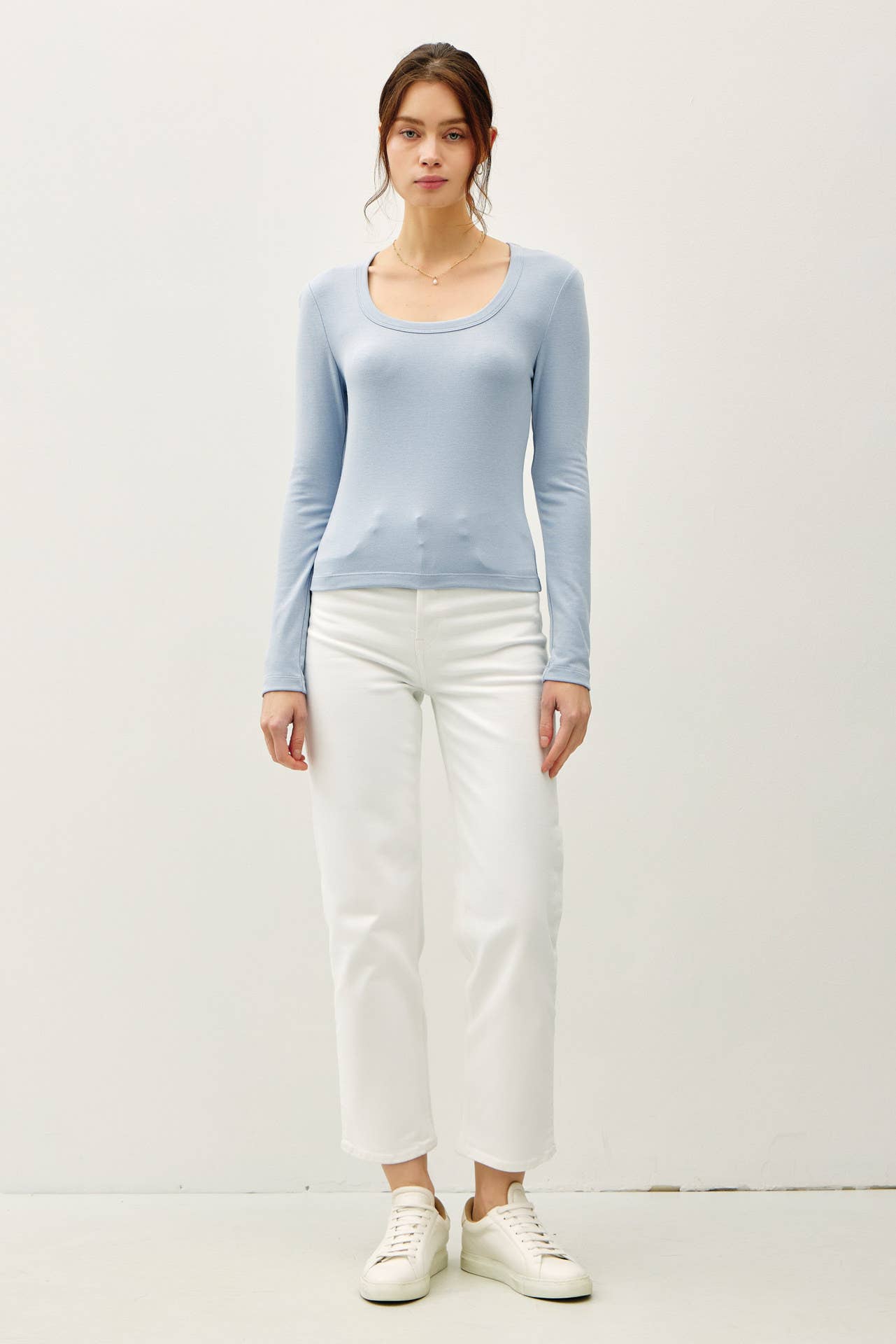 BASIC SCOOP NECK LONG SLEEVE TOP
