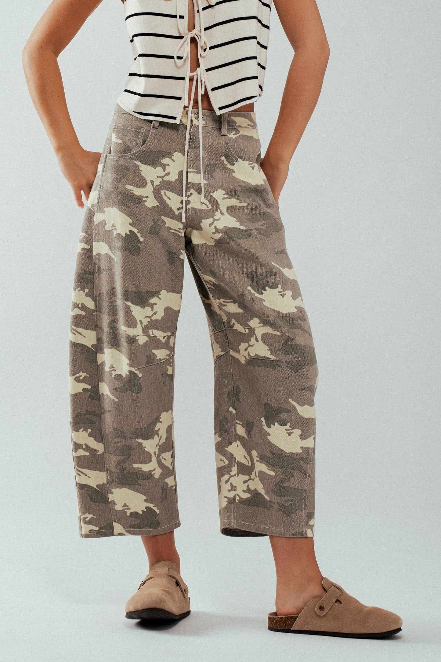 Camo Print Wide Leg Cropped Western Jeans