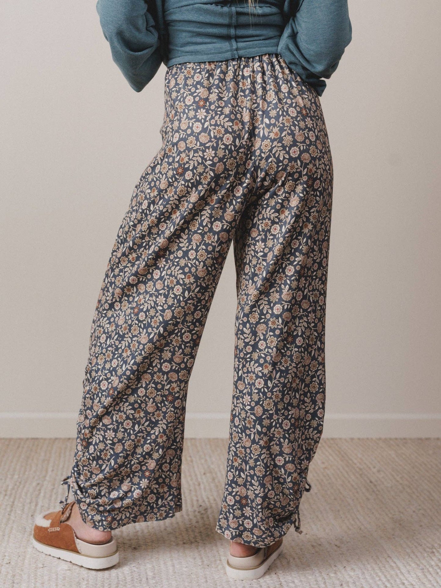 Three Bird Nest - Pushing Daisies Drawstring Pants - Charcoal