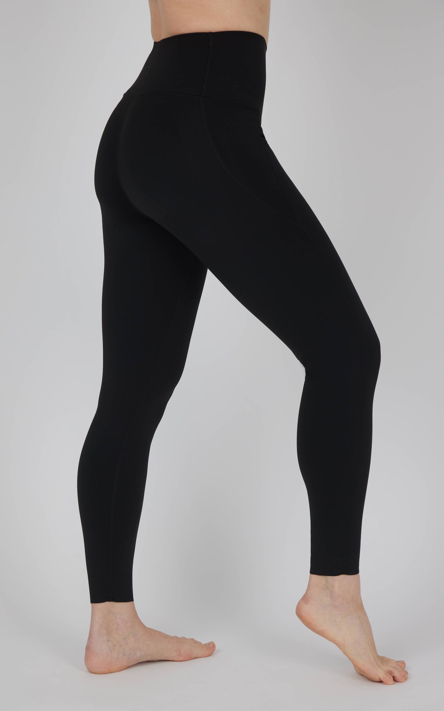 Bootyful - Uplift Contour Ankle Leggings with Seam Design