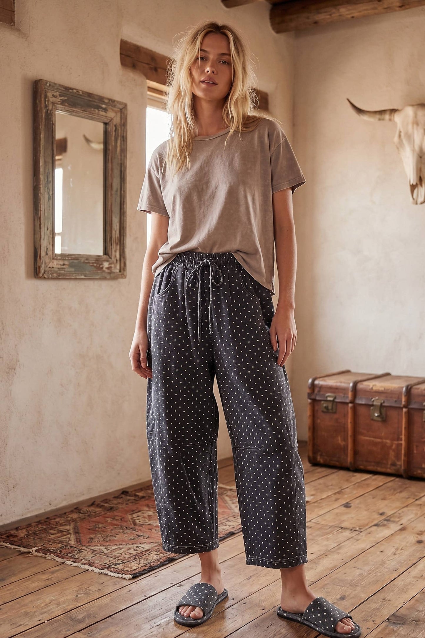 Sewn and Seen - Oversized Mineral Washed Scuba Barrel Lounge Pants: BLACKISH CHARCOAL / M