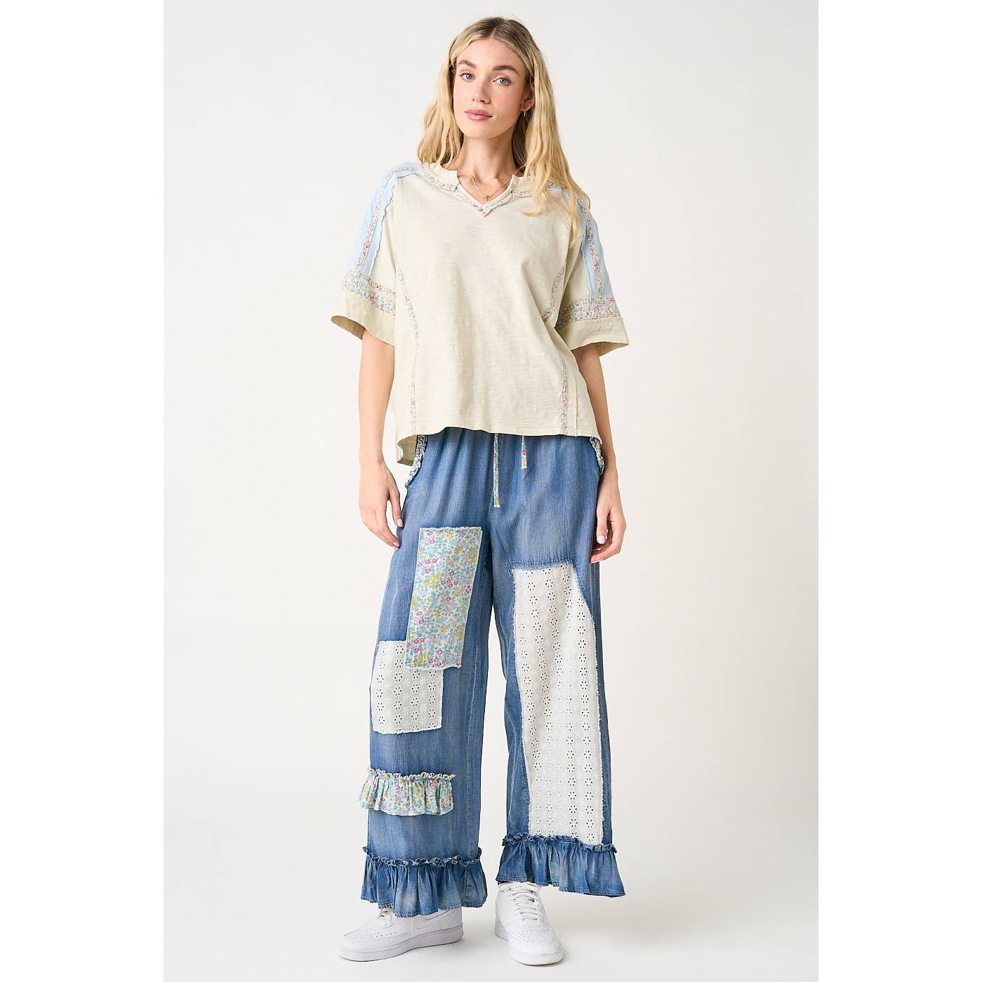 Eyelet widE LEG PANTS