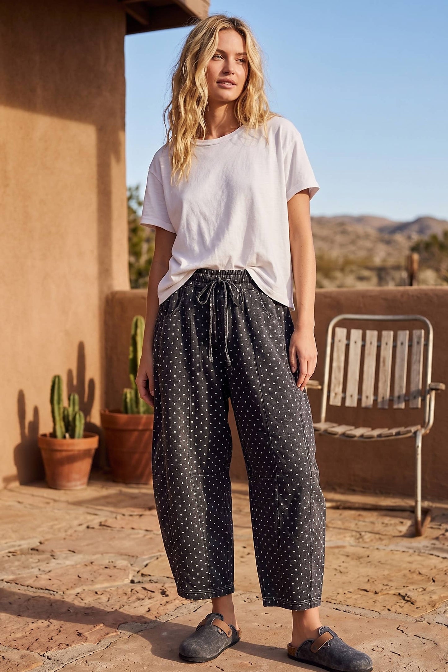 Sewn and Seen - Oversized Mineral Washed Scuba Barrel Lounge Pants: BLACKISH CHARCOAL / M
