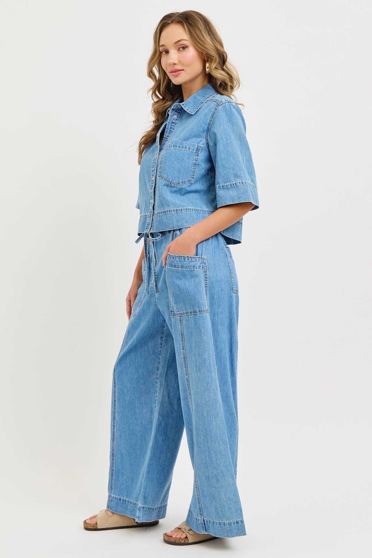 Sweet Lovely by Jen - CASUAL EVERYDAY EFFORTLESS DENIM BUTTON DOWN SHIRT