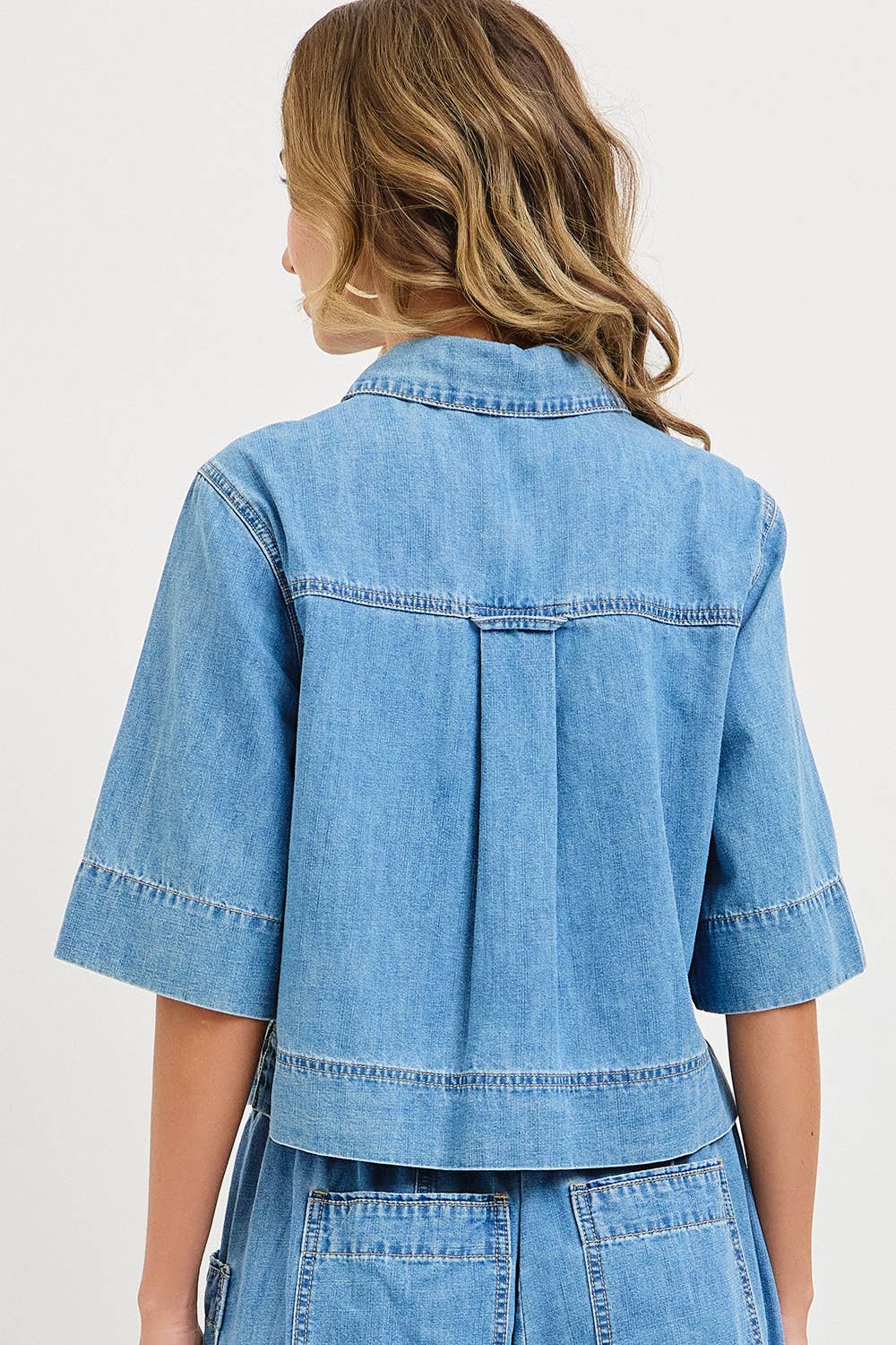 Sweet Lovely by Jen - CASUAL EVERYDAY EFFORTLESS DENIM BUTTON DOWN SHIRT
