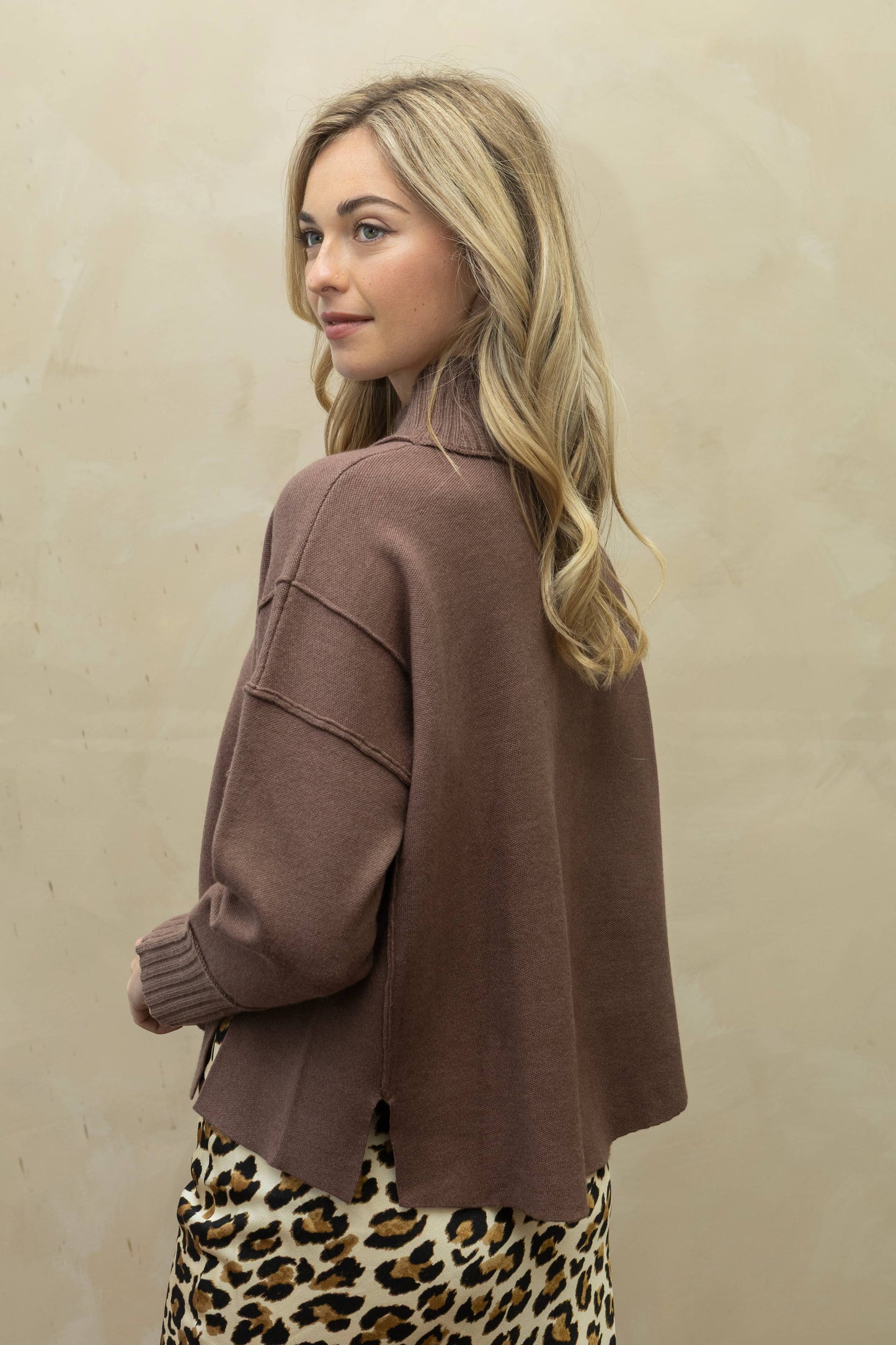 SA00121T - Soft Overlock Mock Neck Sweater