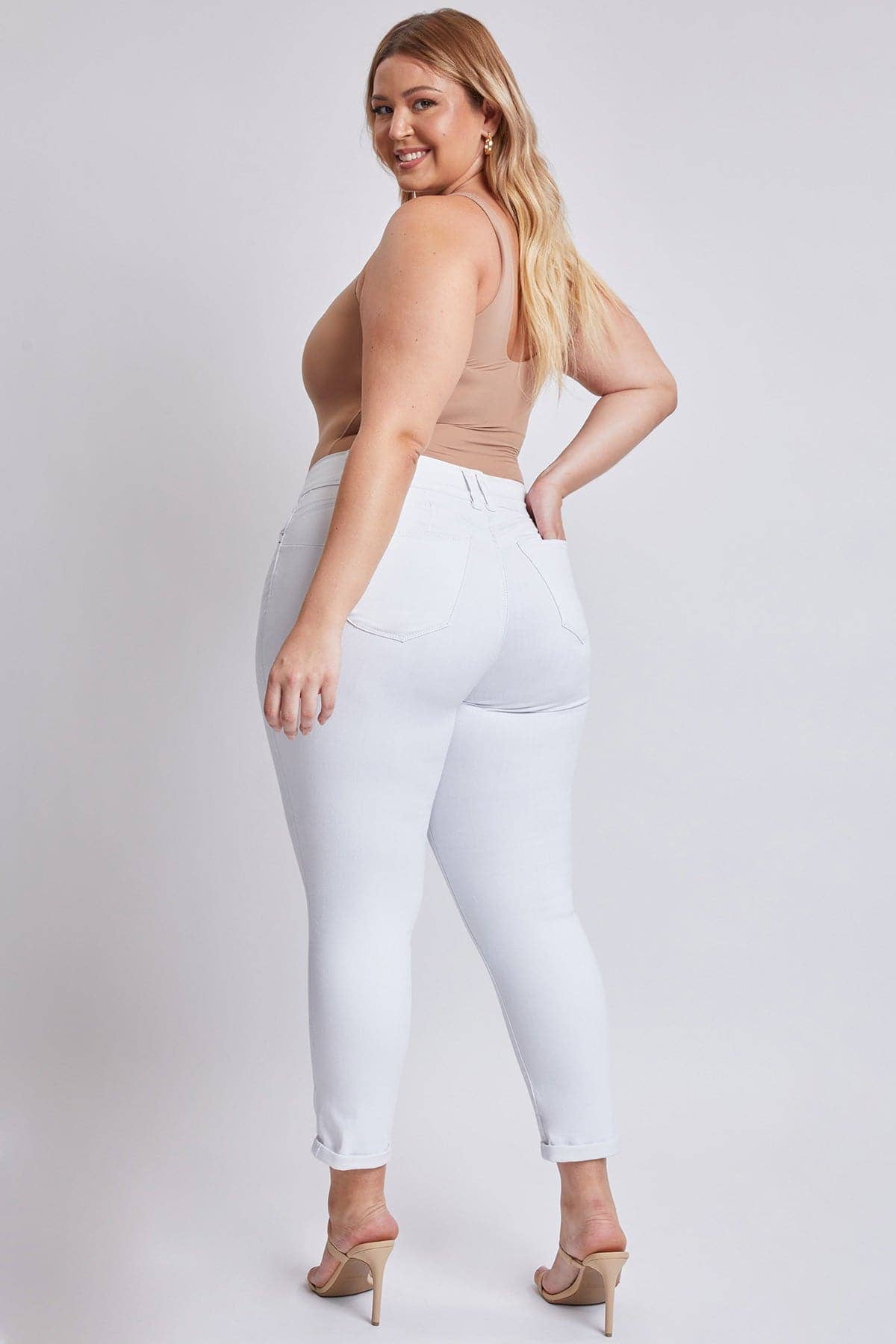 Plus WannaBettaButt Cuffed Ankle Jeans-EP953119