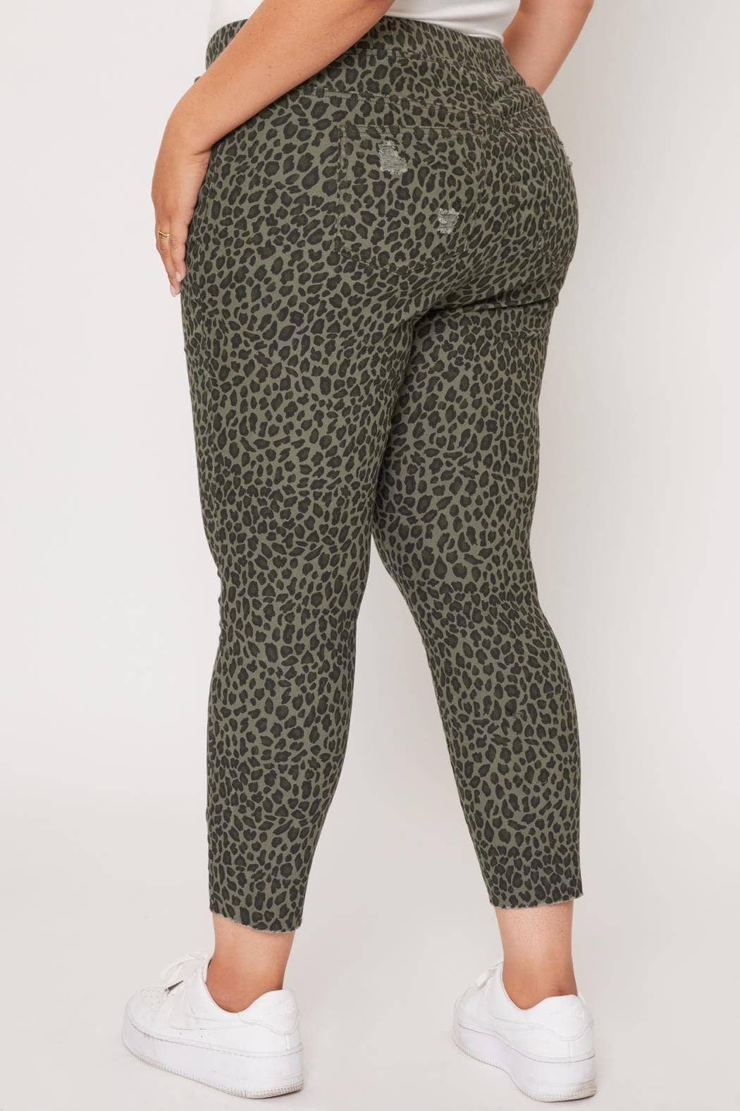 Plus Size High Rise Ankle Jogger-XP961121