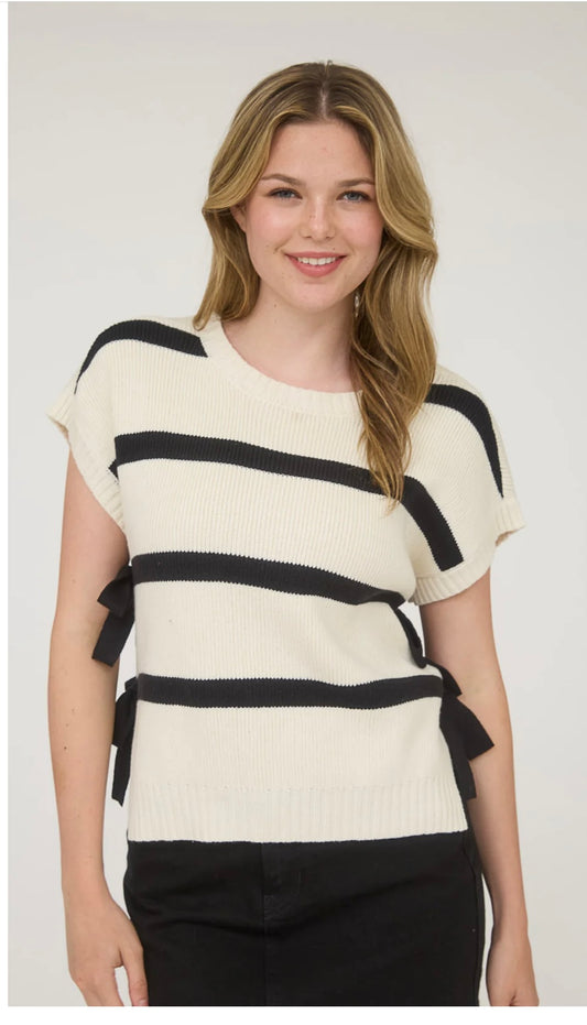 Stripe side tie vest