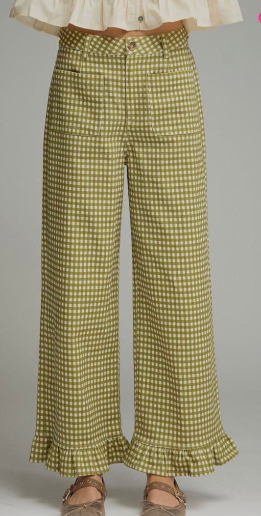 Tan/cream gingham pant with ruffle