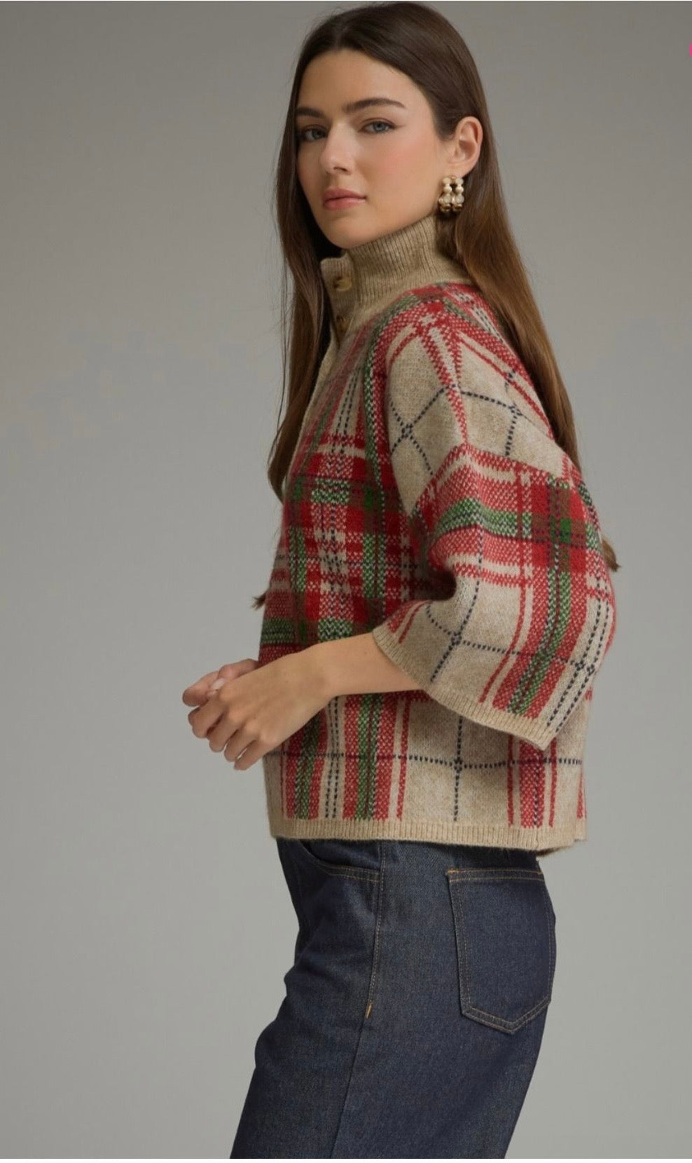 Plaid 3/4 sleeve sweater
