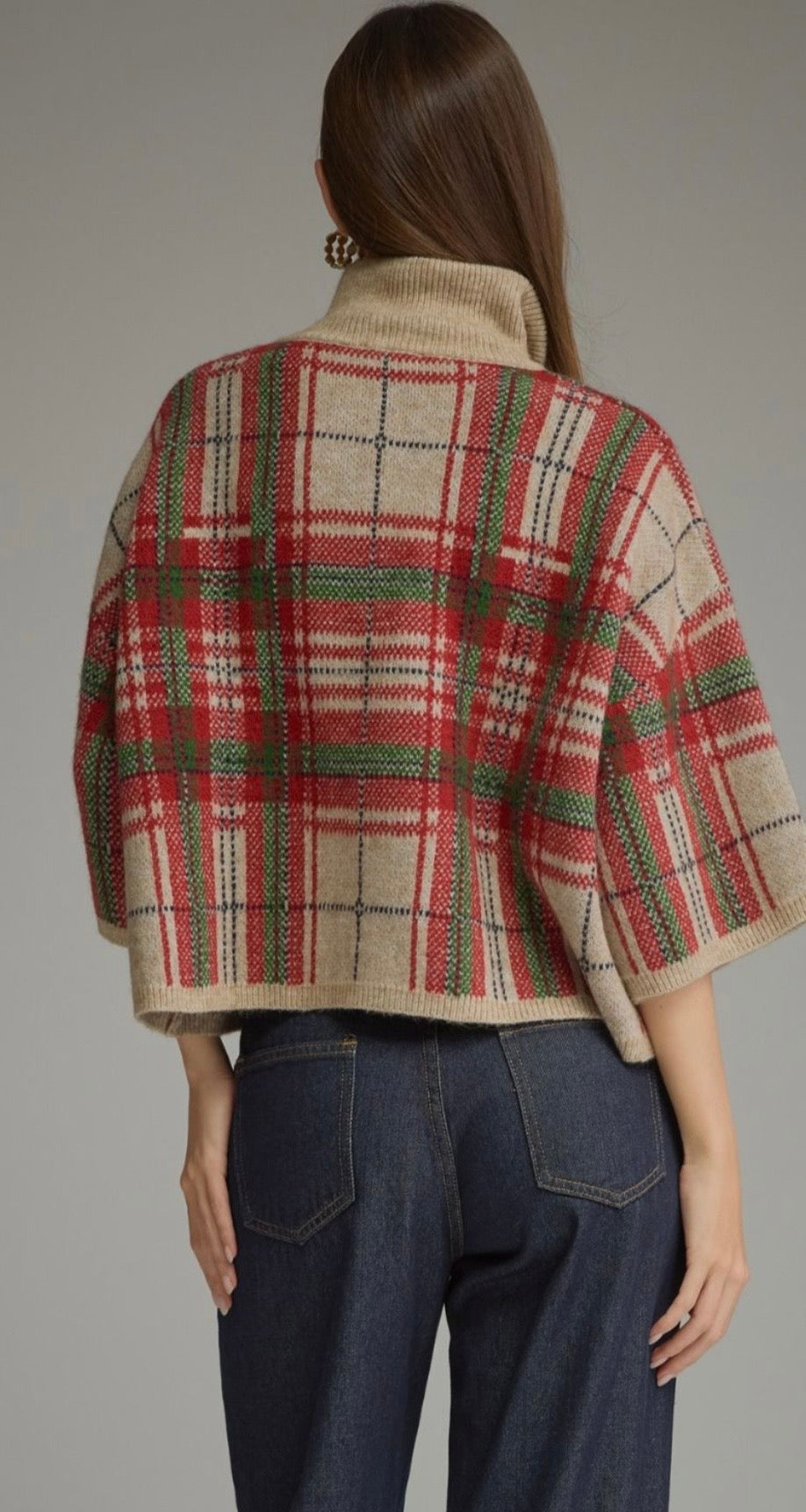 Plaid 3/4 sleeve sweater