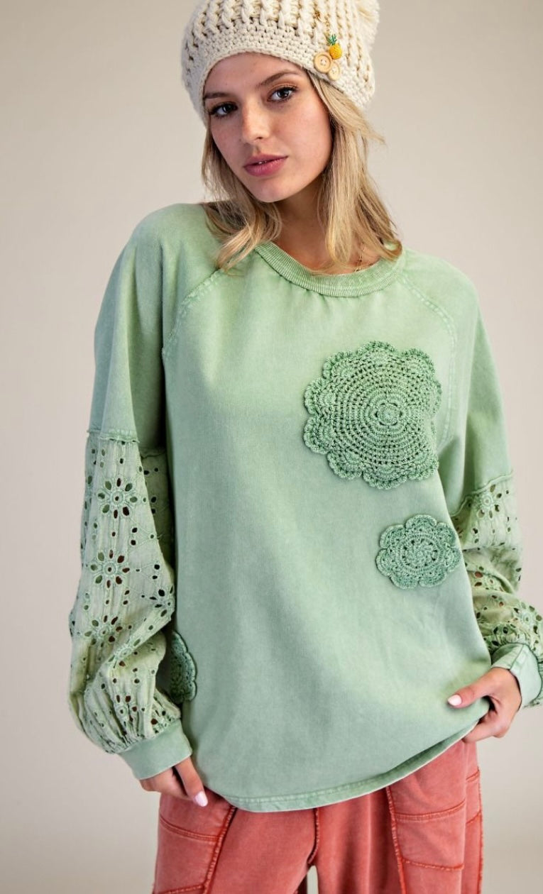 Eyelet lace washed pullover