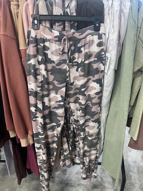 Pink camo lounge pants