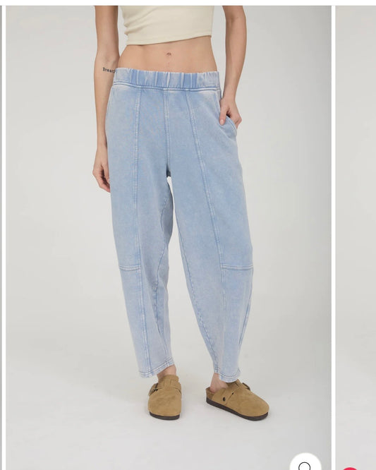 Acid washed jogger