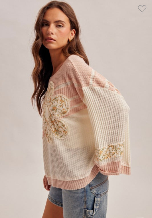 Daisy patch waffle top