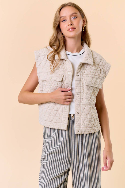 QUILTED POINT COLLAR FLAP PATCHED POCKET VEST - 10626J-1