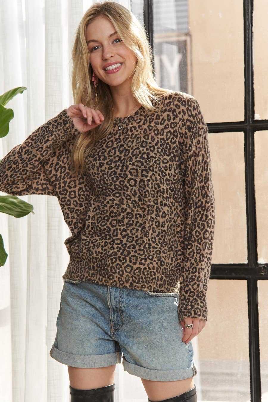 CESW3850-LONG SLEEVE LEOPARD PRINT TOP RELAXED