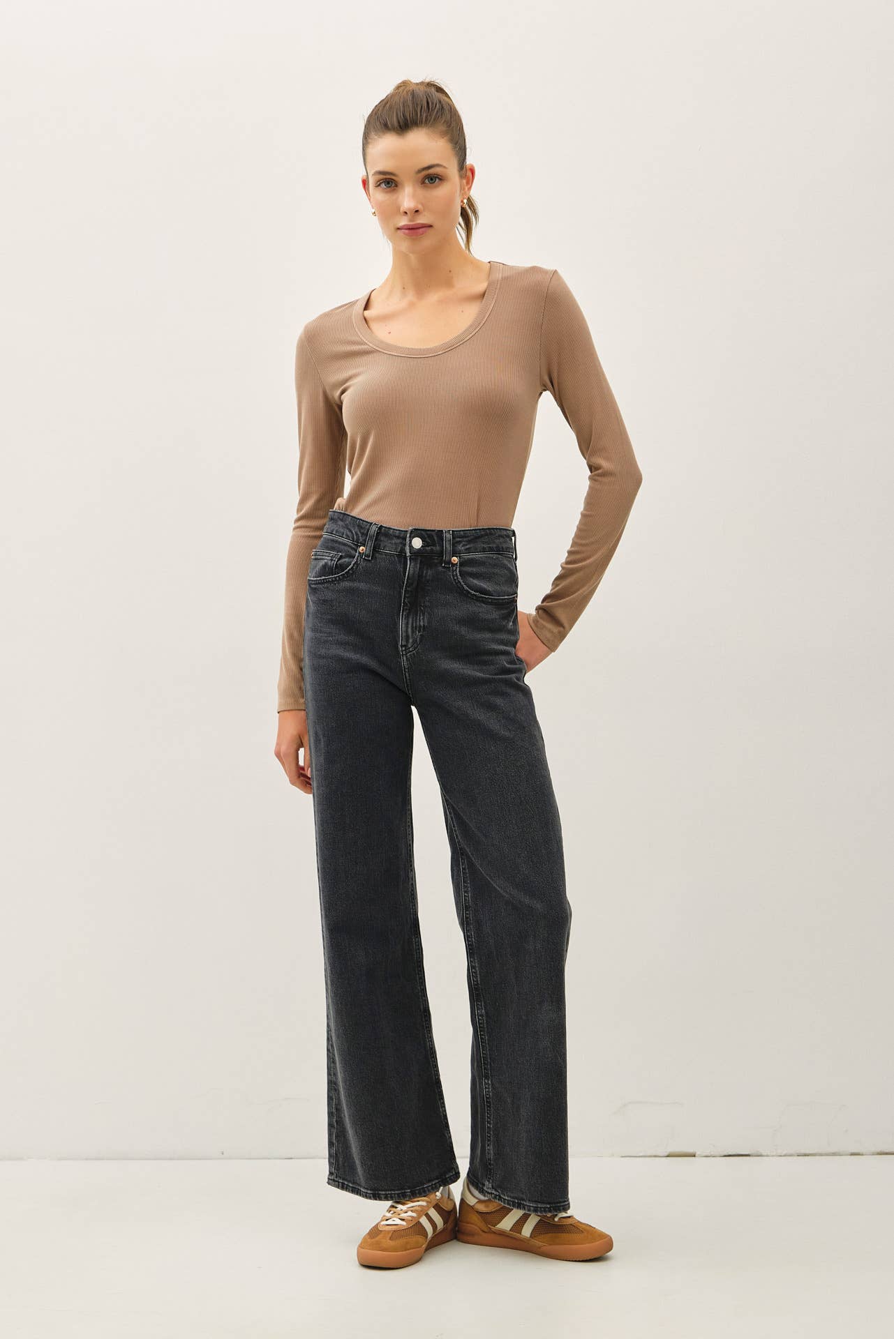 ULTRA SOFT BASIC SCOOP NECK LONG SLEEVE TEE