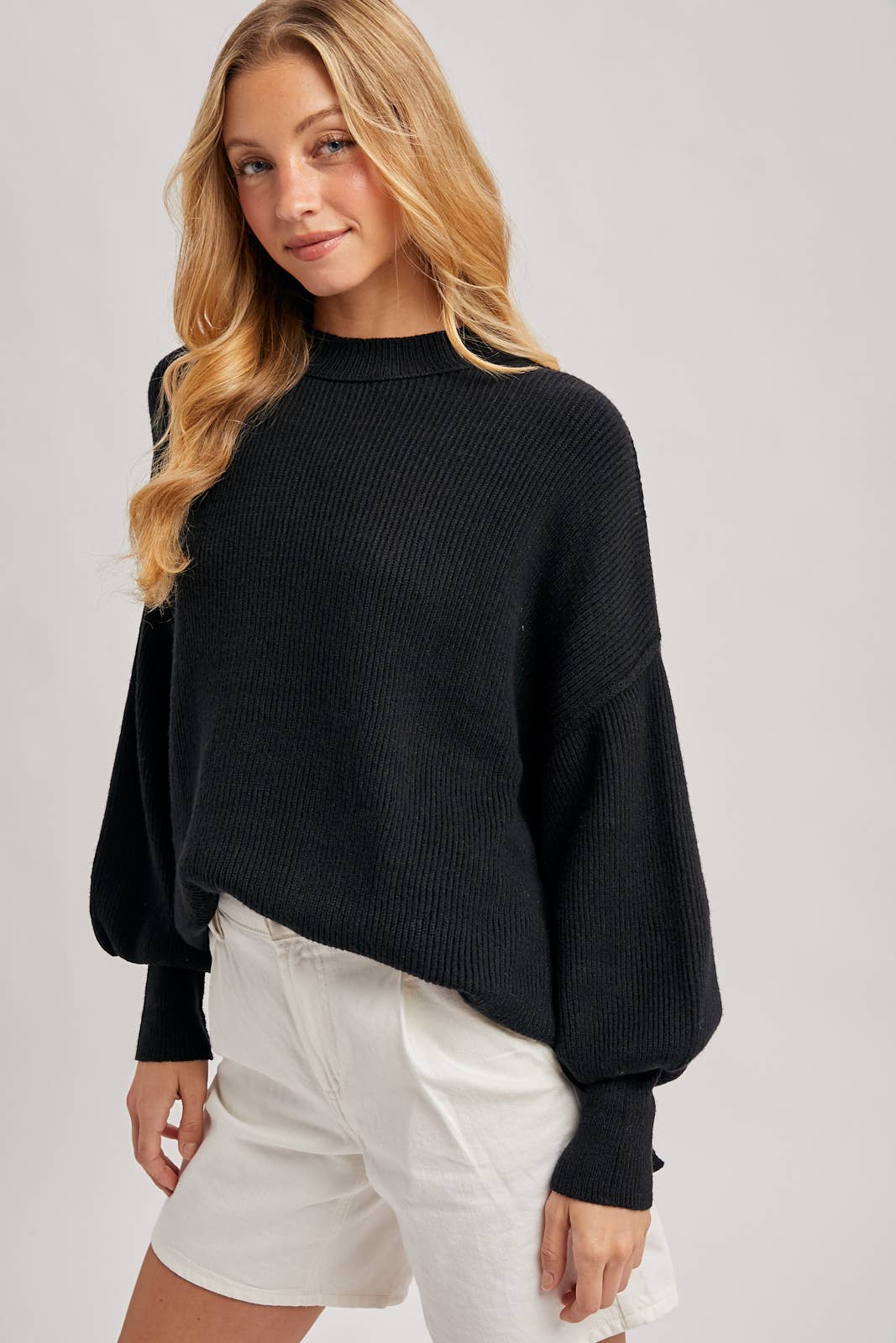 RIBBED MOCK NECK PULLOVER