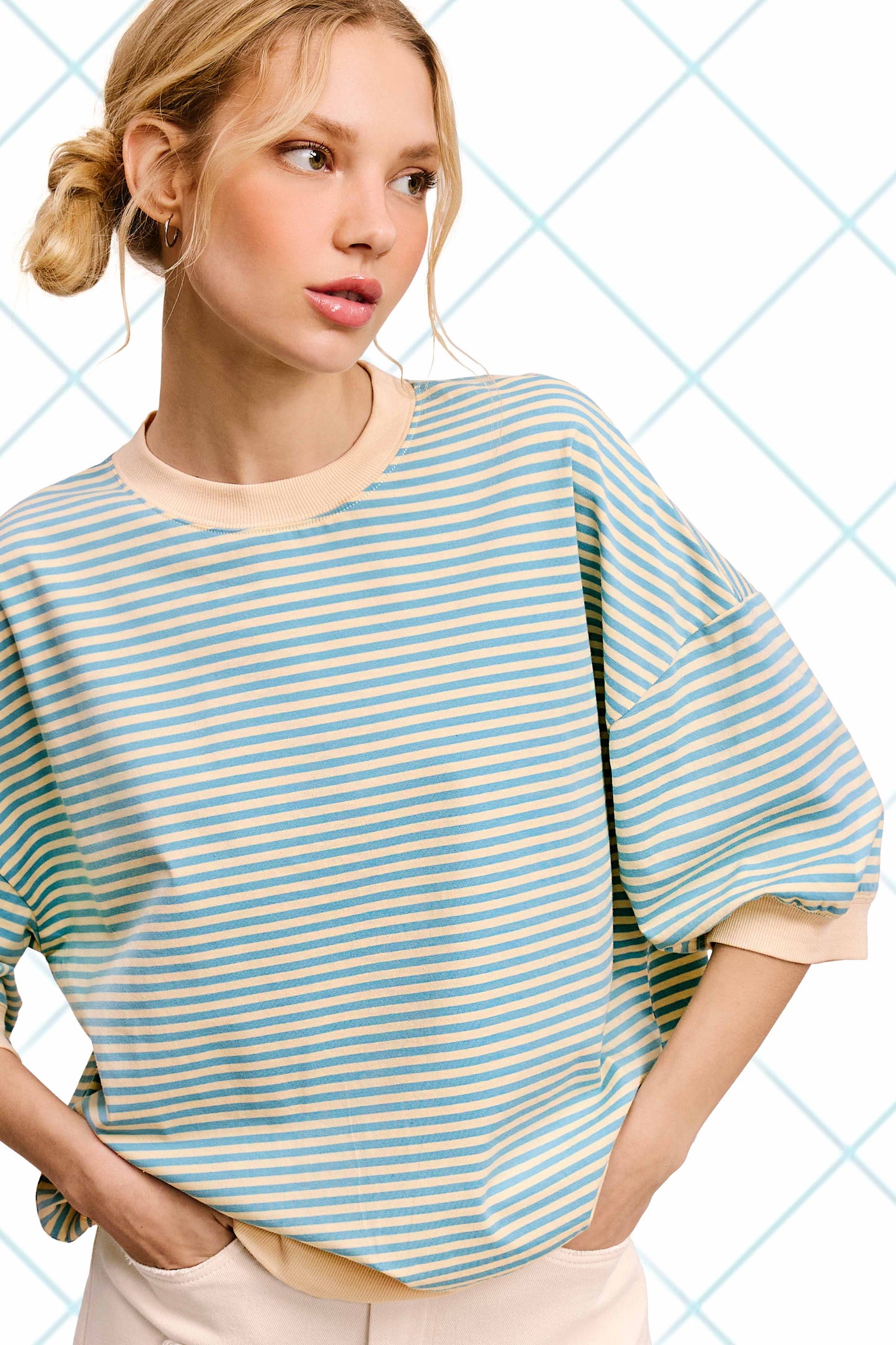 MCT7688-Loose Fit Striped Short Sleeve Crew Neckline Top
