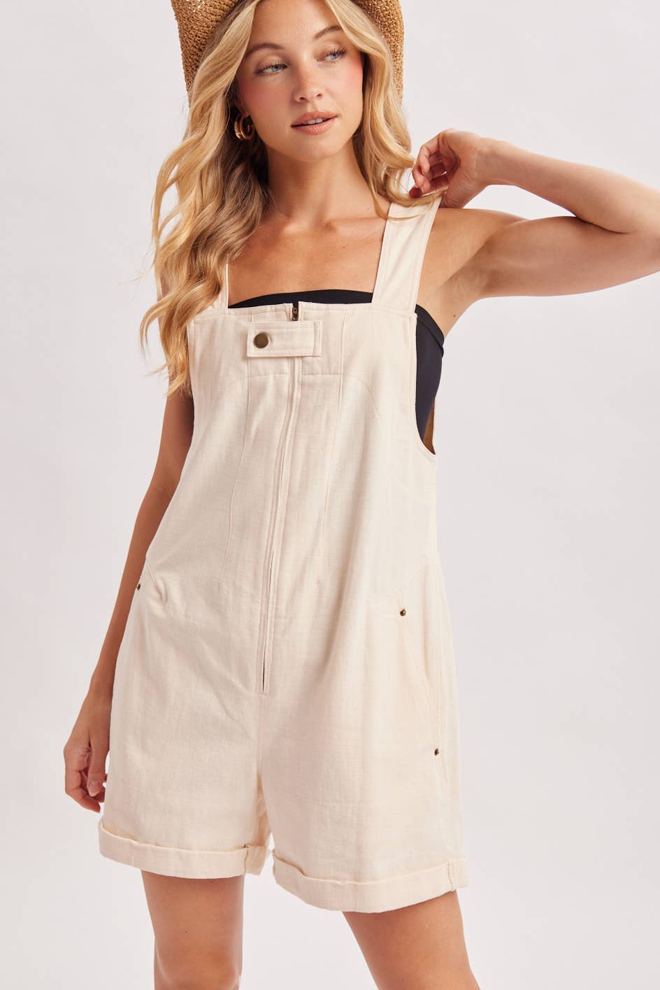 ZIPPER FRONT SNAP BUTTON SQUARE NECK SHORTALLS