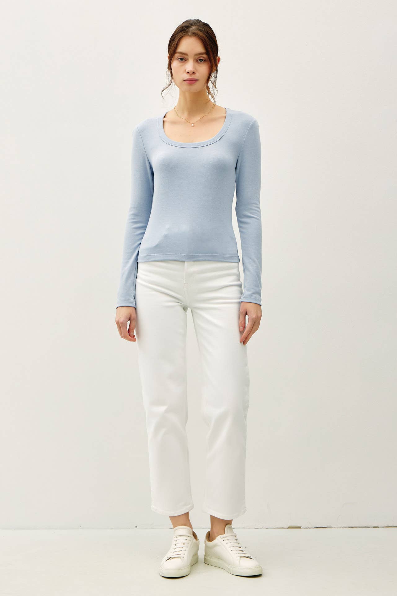 BASIC SCOOP NECK LONG SLEEVE TOP