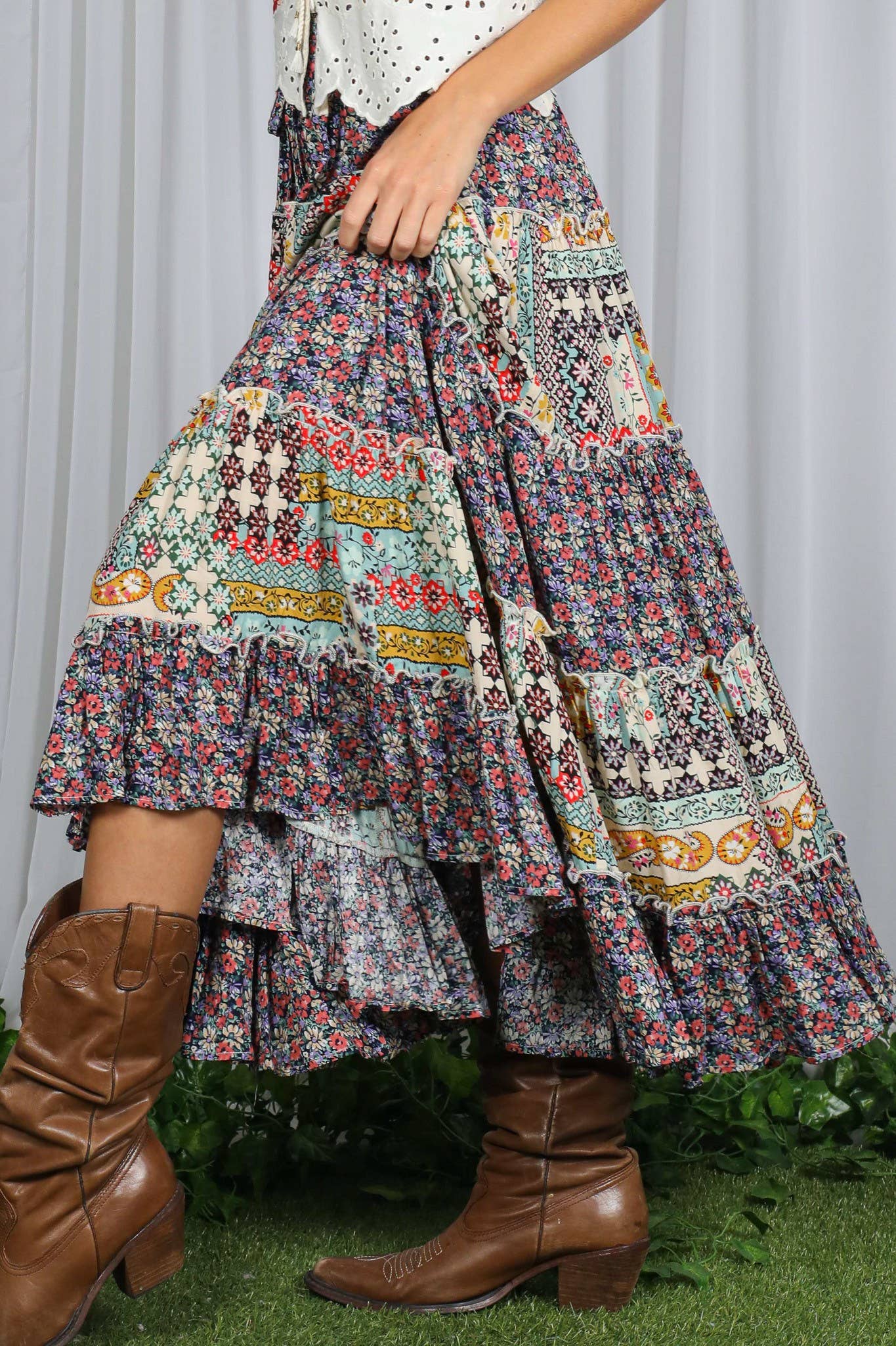 Patchwork Floral Print Bohemian-Inspired Maxi Skirt VS83041