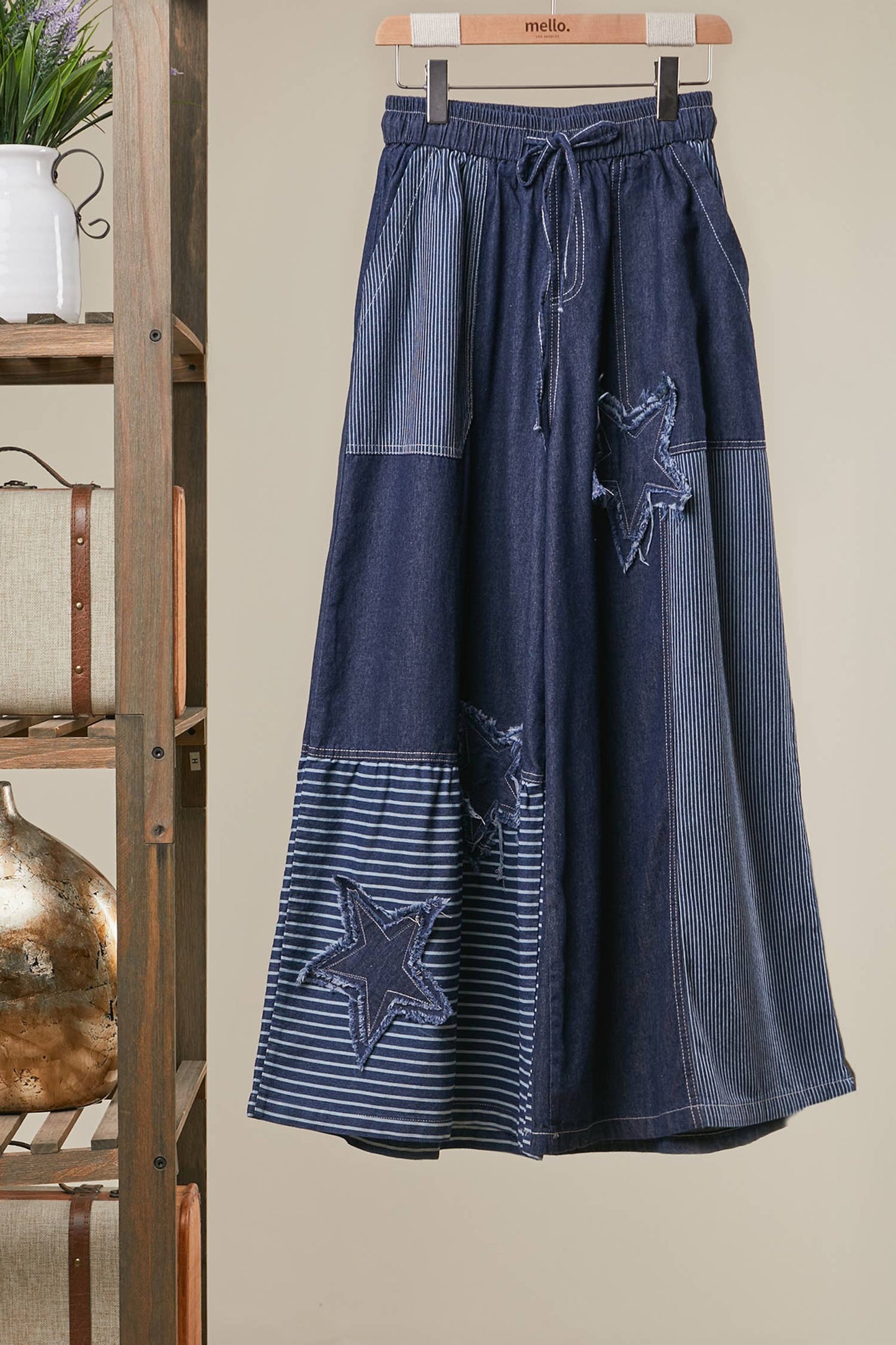 Mello. - Frayed Star Patch Denim Wide Pants